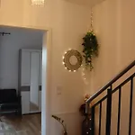 Cozy Modern Near Berlin With Free Parking & Fast Wifi Homestay