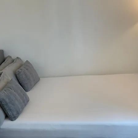 Cosy Near Berlin And Close To Tesla Factory In Brandenburg 홈스테이 *