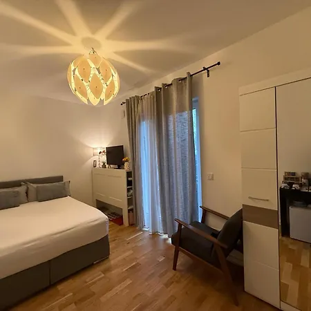 Cozy Modern Near Berlin With Free Parking & Fast Wifi Fredersdorf-Vogelsdorf
