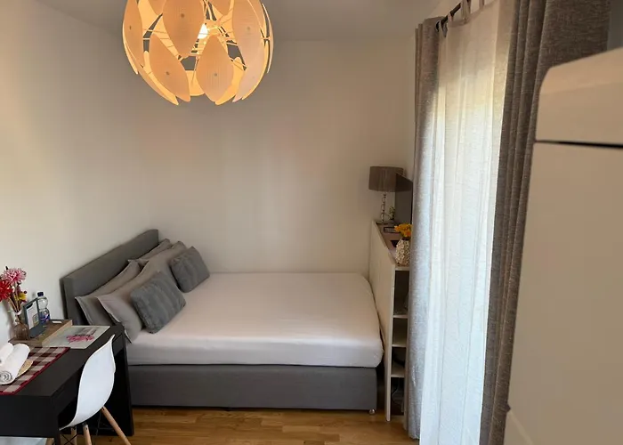 Cozy Modern Near Berlin With Free Parking & Fast Wifi *