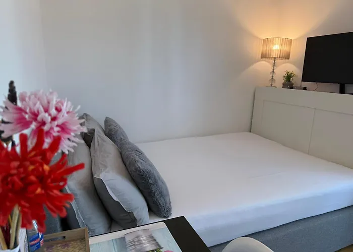 Cozy Modern Near Berlin With Free Parking & Fast Wifi Homestay Fredersdorf-Vogelsdorf