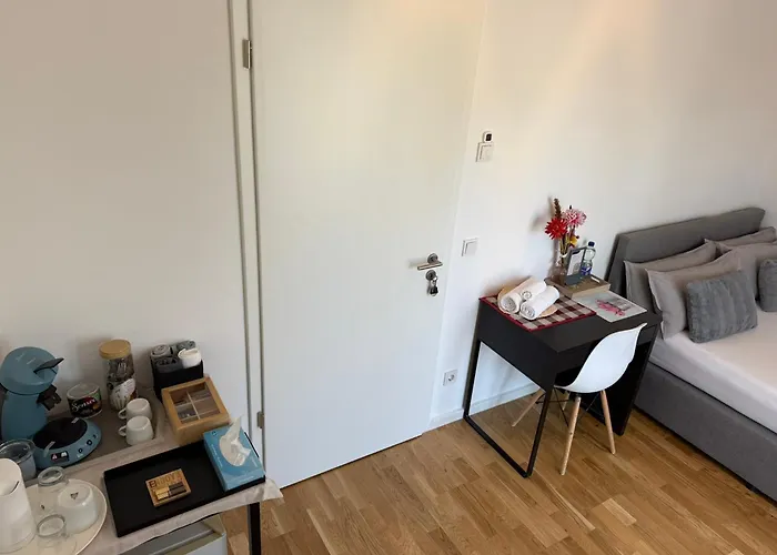 Cozy Modern Near Berlin With Free Parking & Fast Wifi Homestay Fredersdorf-Vogelsdorf