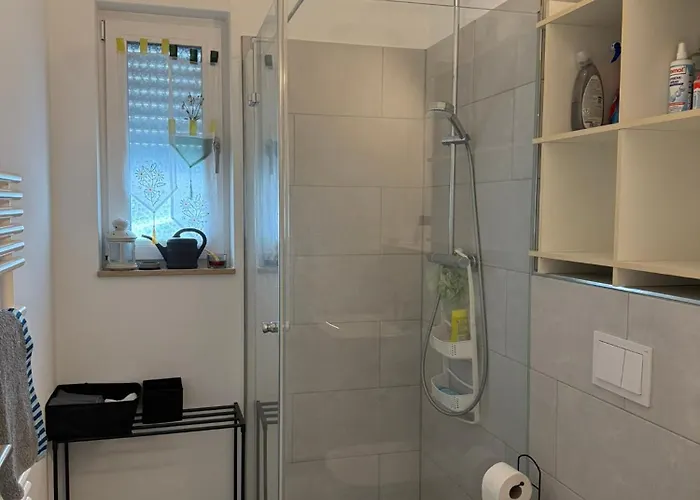 Cozy Modern Near Berlin With Free Parking & Fast Wifi