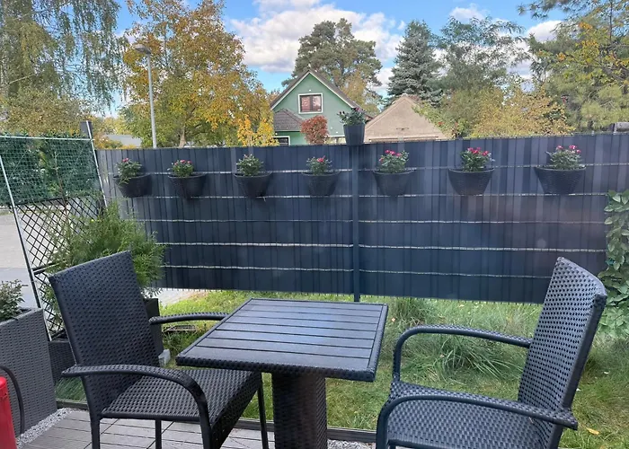 Cozy Modern Near Berlin With Free Parking & Fast Wifi